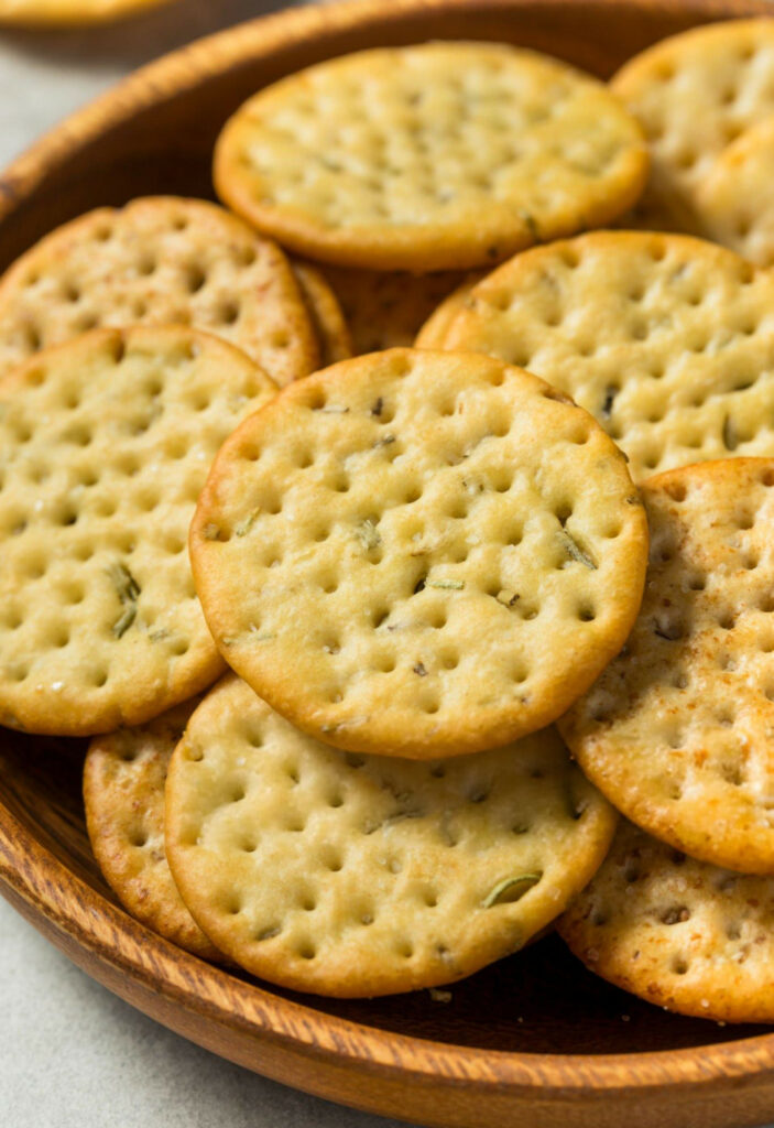 Buttery Spiced Round Crackers Recipe