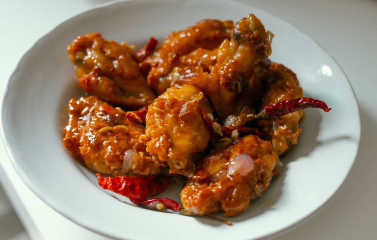 Crispy Chicken Wings with Spicy Tamarind Sauce Recipe