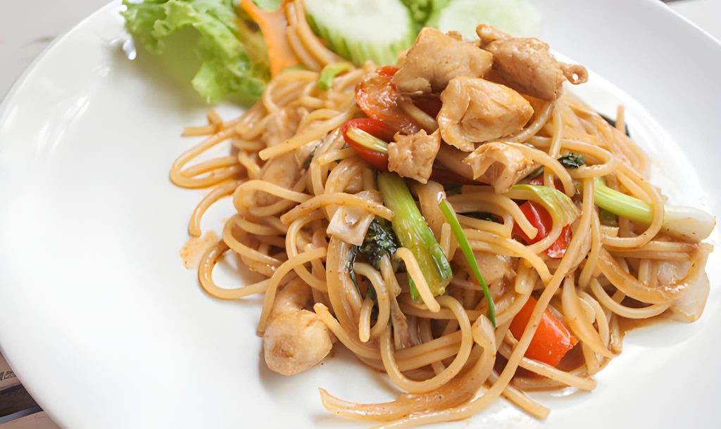 chicken Spaghetti with Soya Chili Dip Recipe