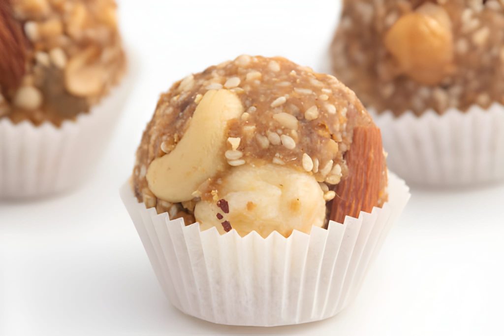 Almond And Amaranth Ladoo Recipe